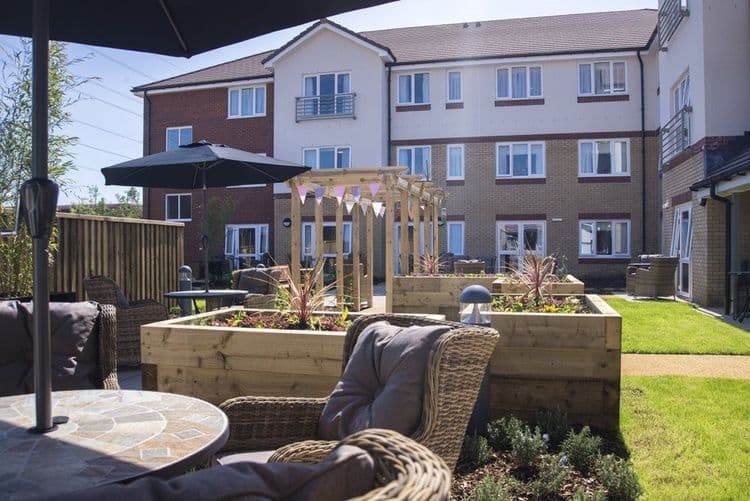 Pear Tree Court Care Home, Horndean, PO8 9LN