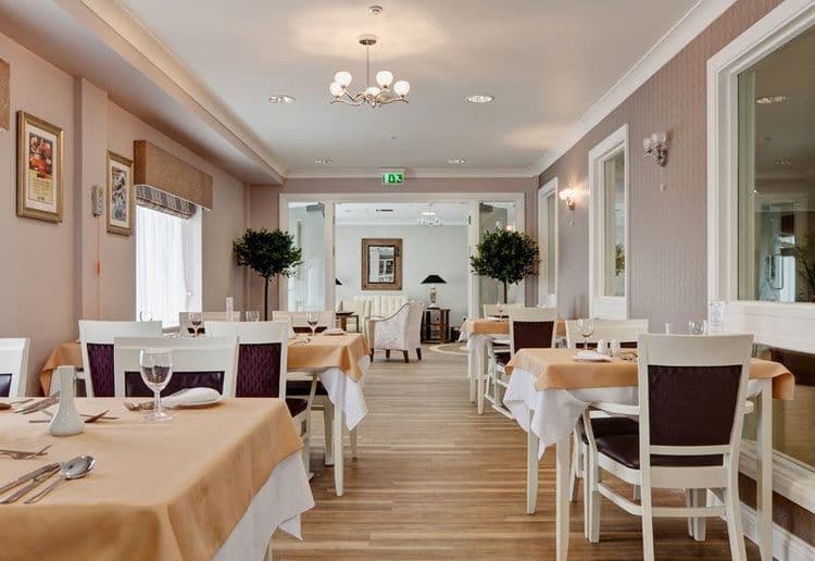 Perry Manor Care Home, Worcester, WR5 1ET