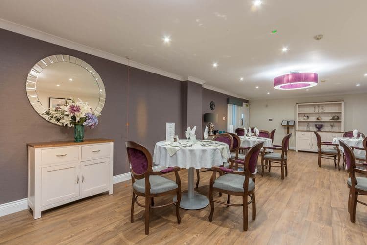 Barchester Healthcare Cherry Trees Care Home, Alcester, B49 6LN