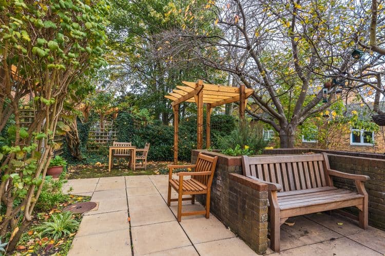 Barchester Healthcare Cheverton Lodge Care Home, London, N19 3AY