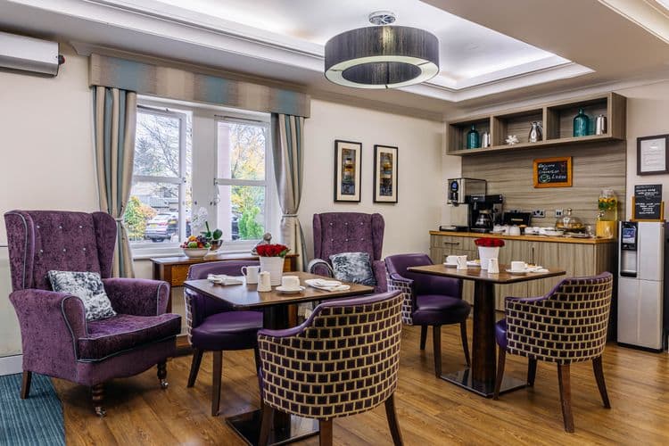 Barchester Healthcare Cheverton Lodge Care Home, London, N19 3AY