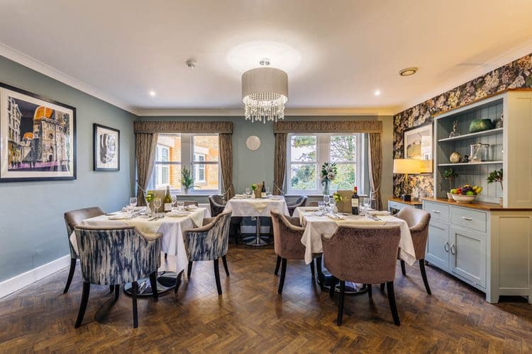 Barchester Healthcare Cheverton Lodge Care Home, London, N19 3AY