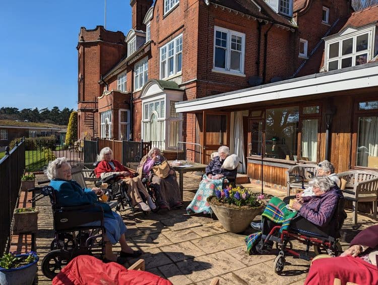Huntington House Care Home, Hindhead, GU26 6BG