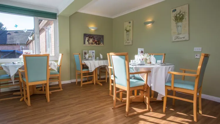 Courtland Lodge Care Home, Watford, WD24 5GW