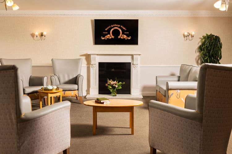 Cranmer Court Care Home, Warlingham, CR6 9PE