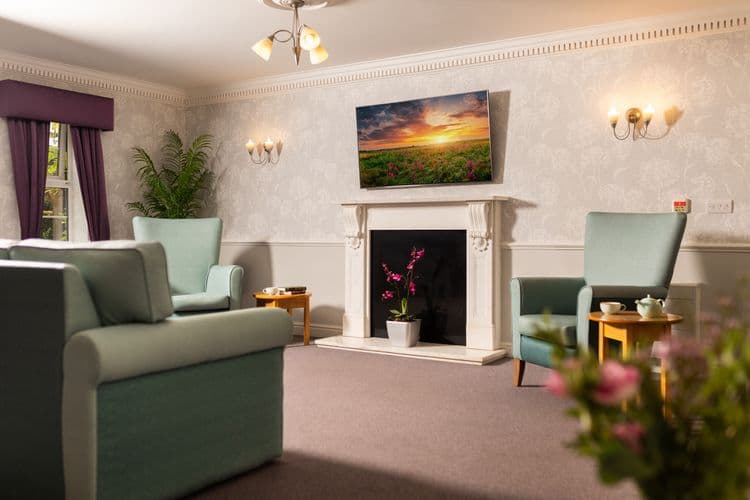 Cranmer Court Care Home, Warlingham, CR6 9PE