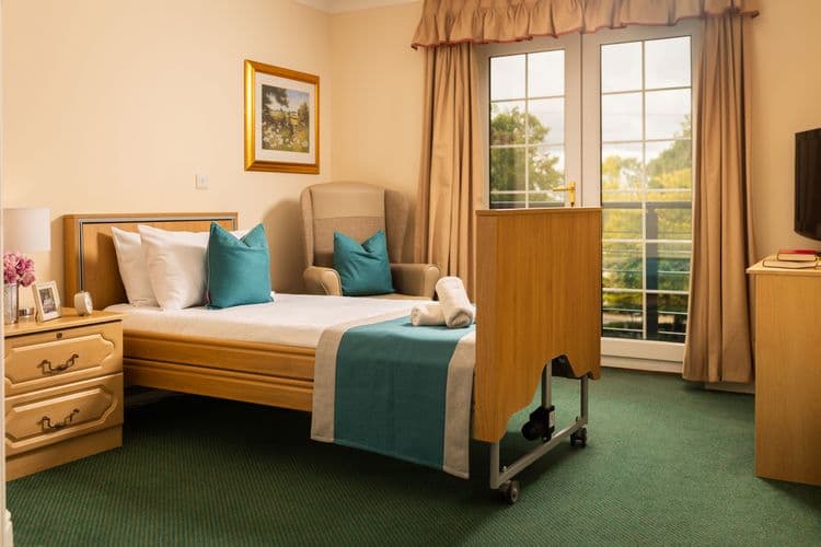 Cranmer Court Care Home, Warlingham, CR6 9PE