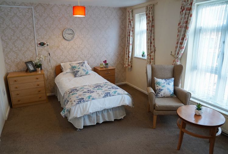 The Manse Care Home, London, SE25 6AA