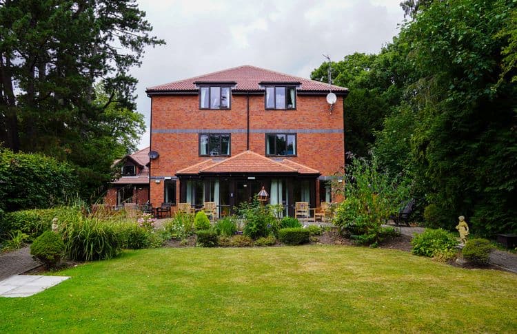 Nunthorpe Oaks-main-image