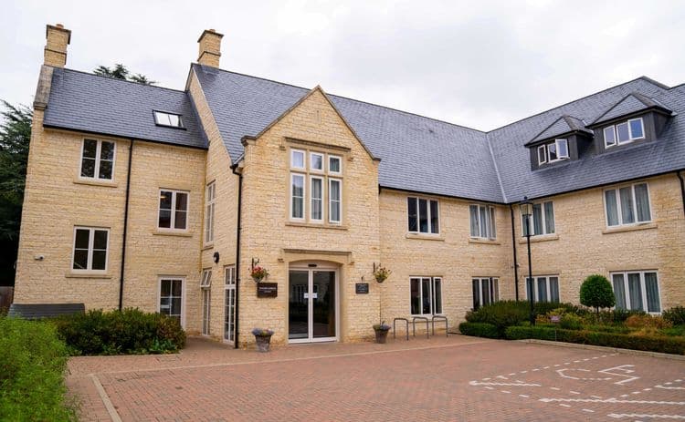 Penhurst Gardens-main-image