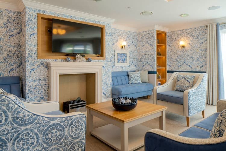 Lea Grange-main-image
