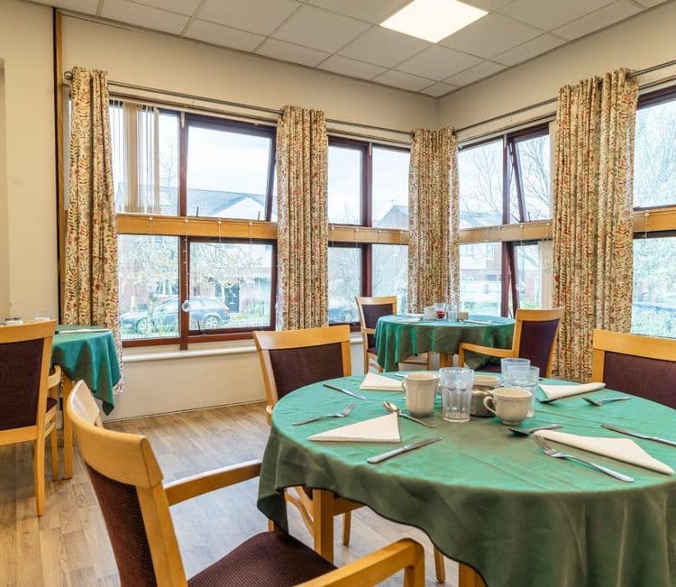 Avonleigh Gardens Care Home, Oldham, OL1 4HE