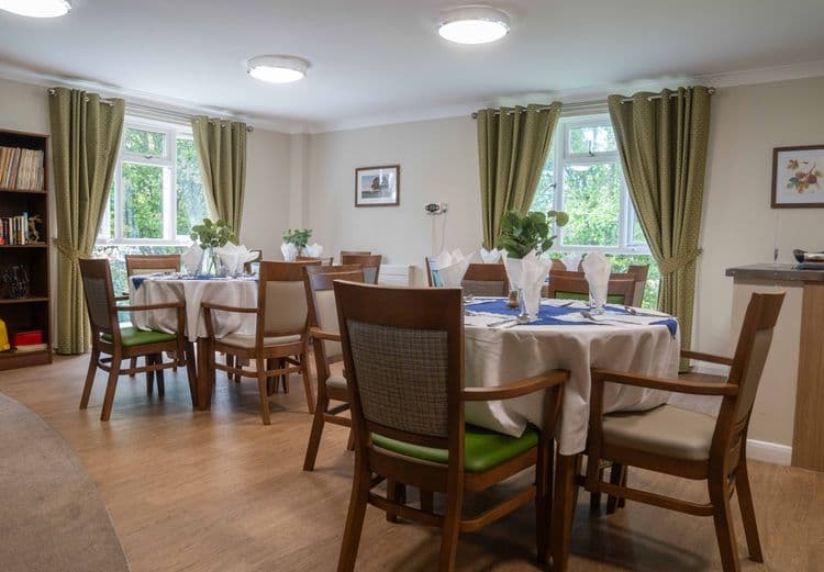 Rowanweald Care Home, Harrow, HA3 5EG