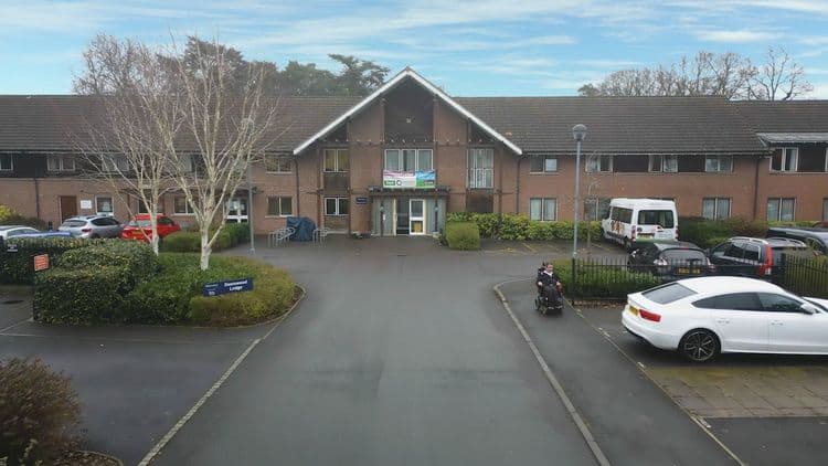 Deerswood Lodge Care Home, Crawley, RH11 0HG