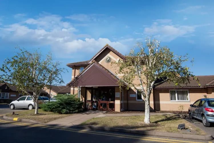 Godden Lodge-main-image