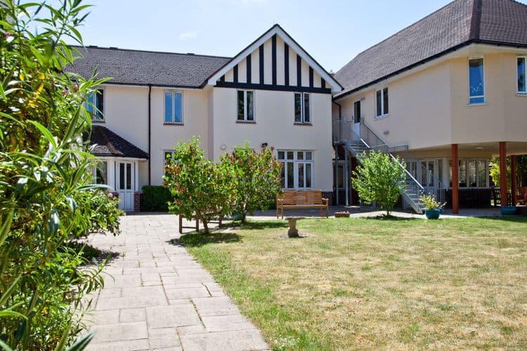 White Gates Care Home, Staines, TW18 1UG