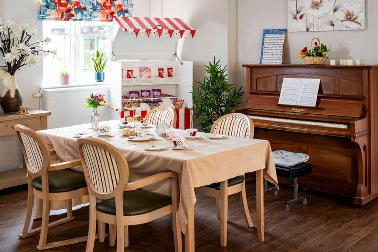 Grevill House Care Home, Cheltenham, GL52 6YL