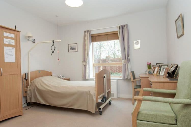 Heavers Court Care Home, London, SE25 6LL