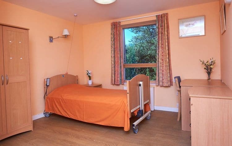 Heavers Court Care Home, London, SE25 6LL