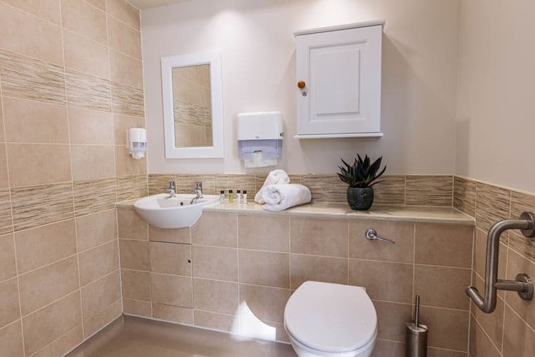 Hempton Field Care Home, Chinnor, OX39 4EB