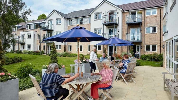 Hitchin - Dove House Lodge Care Home