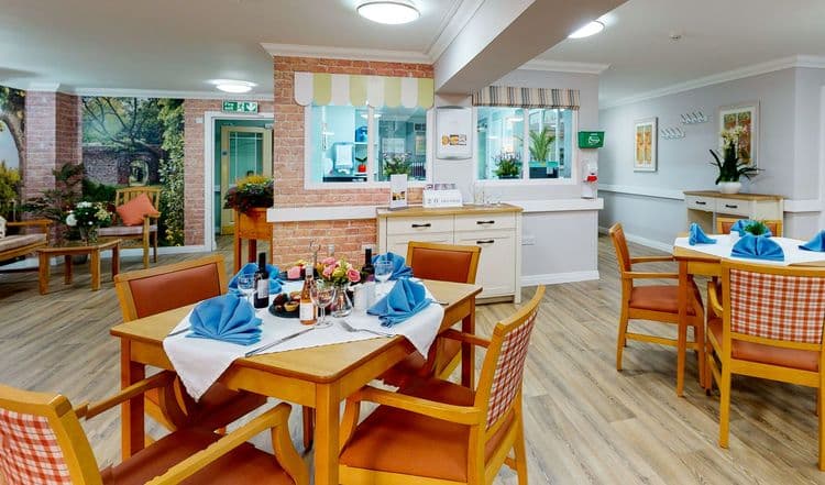 Holly Lodge Care Home, Frimley, GU16 9NP