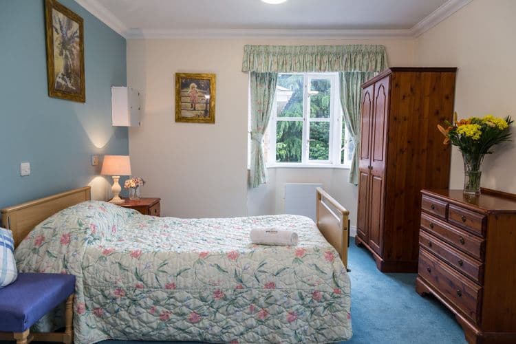 Barchester Healthcare Hollyfields Care Home, Kidderminster, DY11 5RJ