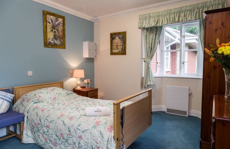 Hollyfields Care Home, Kidderminster, DY11 5RJ