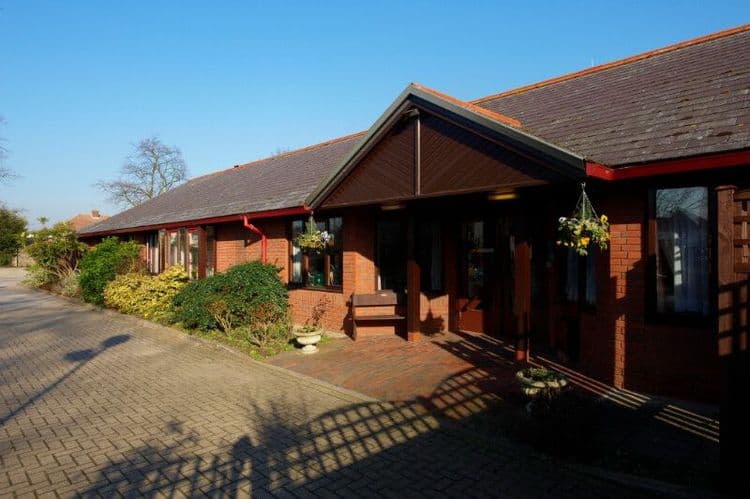 Kingsleigh Care Home, Woking, GU22 9EQ