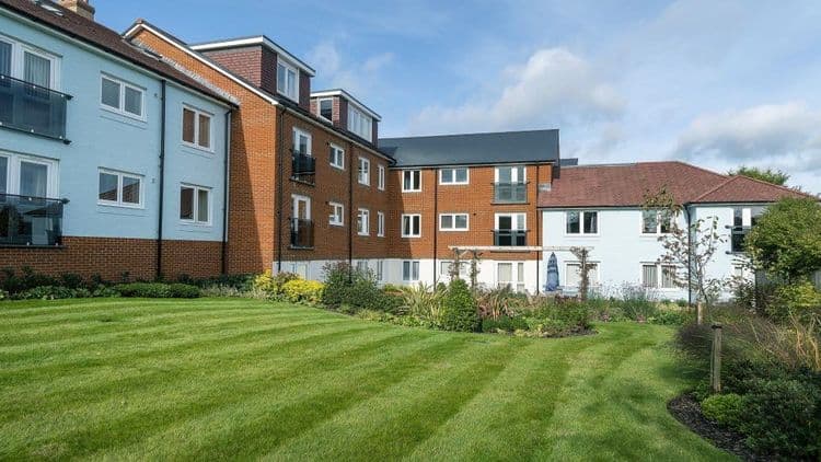 Lymington - Knights Lodge Care Home