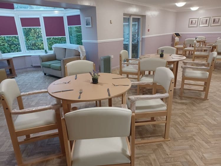 Knowles Court Care Home, Bradford, BD4 9SN