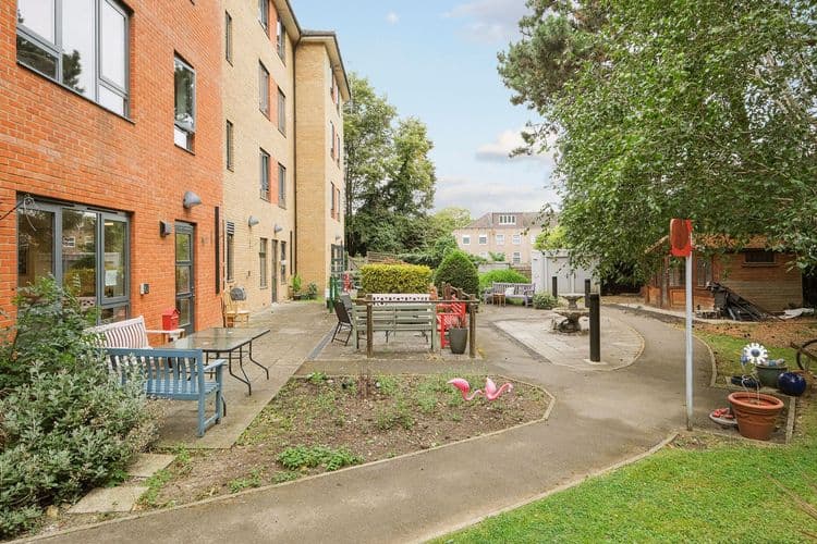 Meadowside Care Home, London, N12 7DY