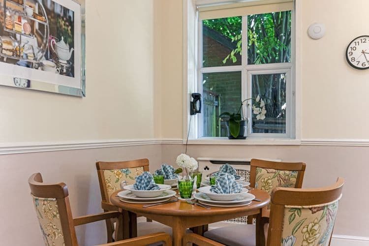 Ashglade Care Home, Bromley, BR2 8AL