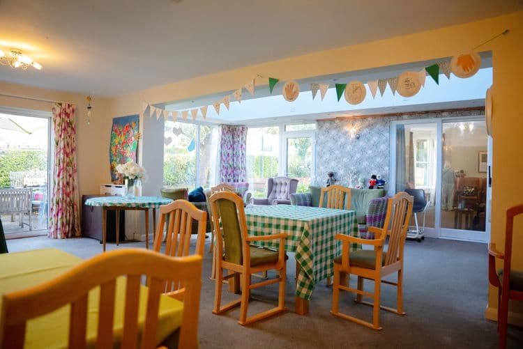 Hengrove Lodge-main-image