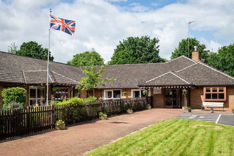 Lake House Care Home, Banbury, OX17 3NG