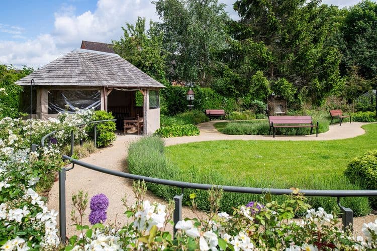 Lake House Care Home, Banbury, OX17 3NG