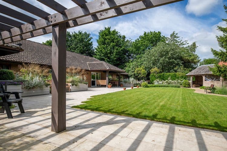 Lake House Care Home, Banbury, OX17 3NG