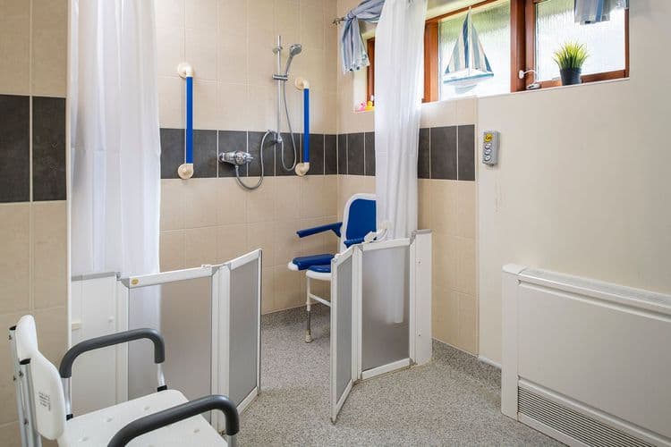 Lake House Care Home, Banbury, OX17 3NG