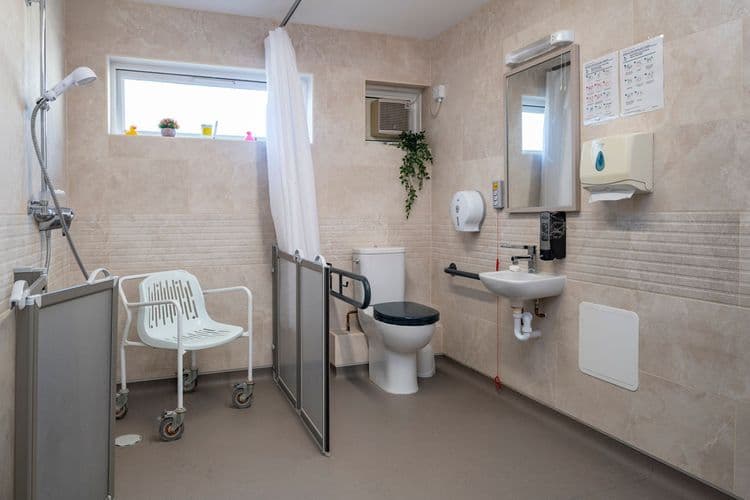 Longlands Care Home, Oxford, OX4 6AJ