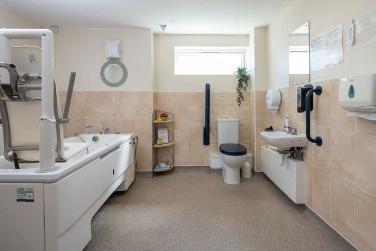 Longlands Care Home, Oxford, OX4 6AJ