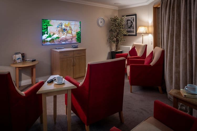 The Lakes Care Centre Care Home, Cirencester, GL7 5TL