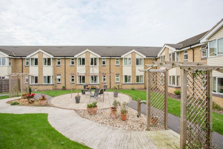 Meadowcroft Care Home, Thame, OX9 3NQ