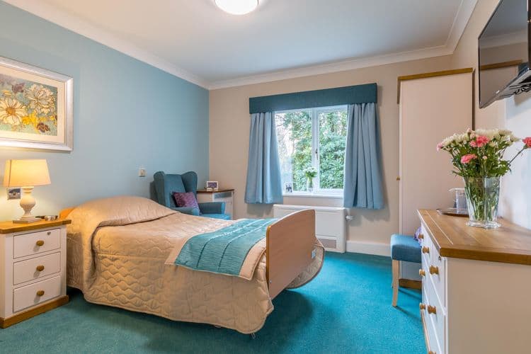 Barchester Healthcare Overslade House Care Home, Rugby, CV22 6DY