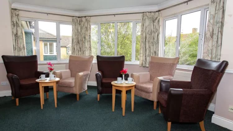 Pinewood Lodge-main-image