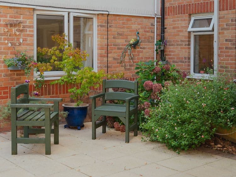 Queen's Court Care Home, Windsor, SL4 5AZ