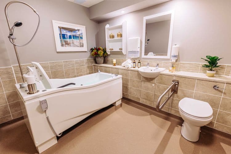 Barchester Healthcare Red Oaks Care Home, Henfield, BN5 9UY
