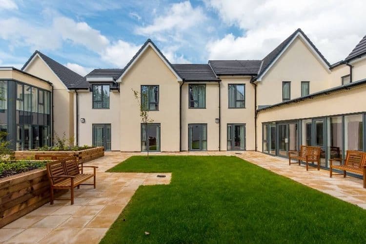 Scarlet House-main-image