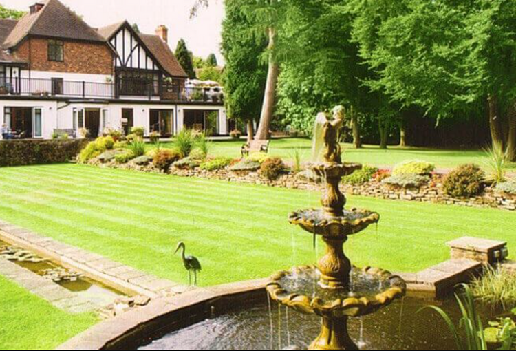 Walton Heath Manor Care Home, Tadworth, KT20 7QT