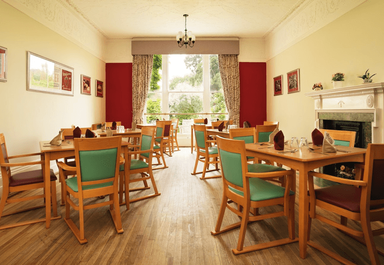 Newland House Care Home, Witney, OX28 3JG