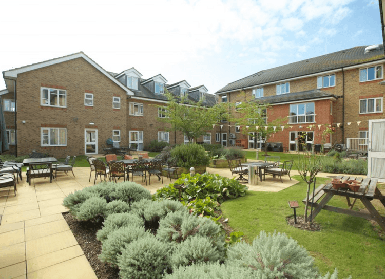 Carlton Court Care Home, Barnet, EN5 2SJ